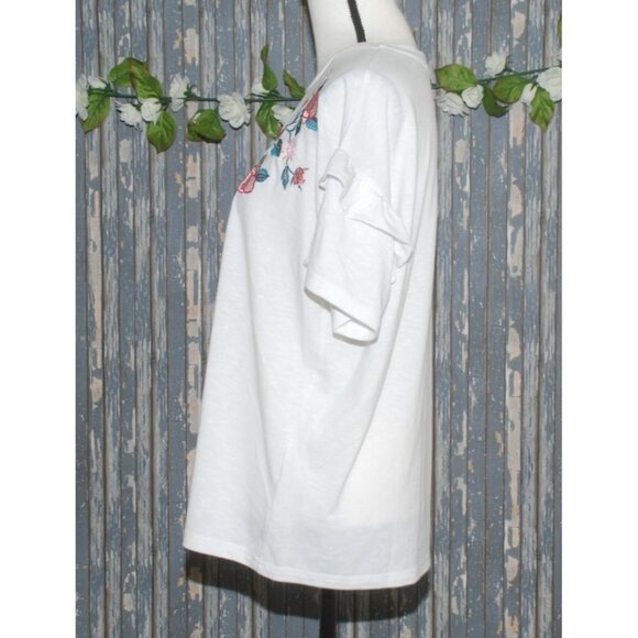 Paper Crane White Boho Top T-Shirt Size L Embroidered Floral Roses Ruffle Sleeve - Picture 5 of 8
